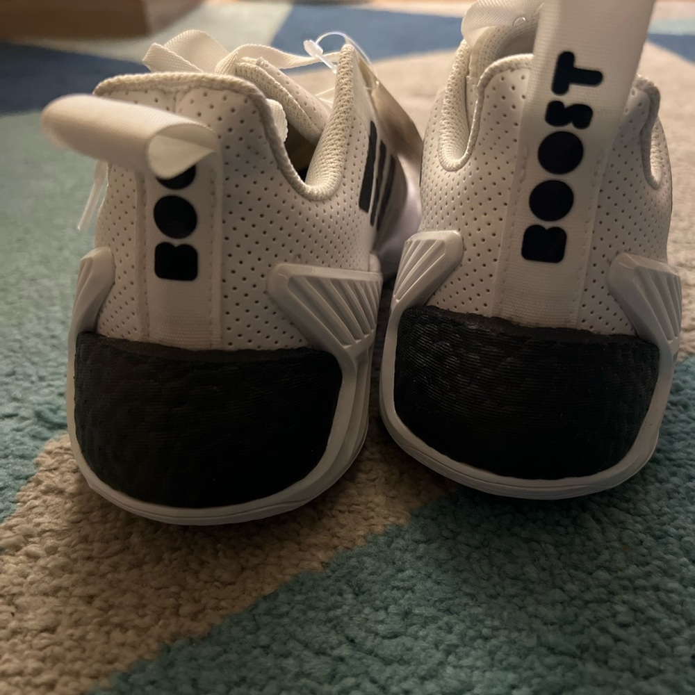 Adidas Future Boost - Picture 4 of 4
